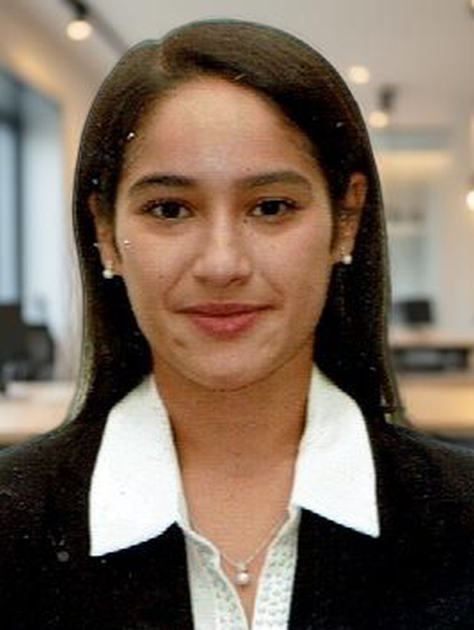Profesional laboral en oficina representando asesoría jurídica y laboral en Sevilla
